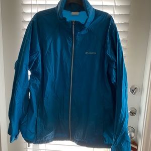 Columbia. Size 3X. Rain jacket. Hidden hood.